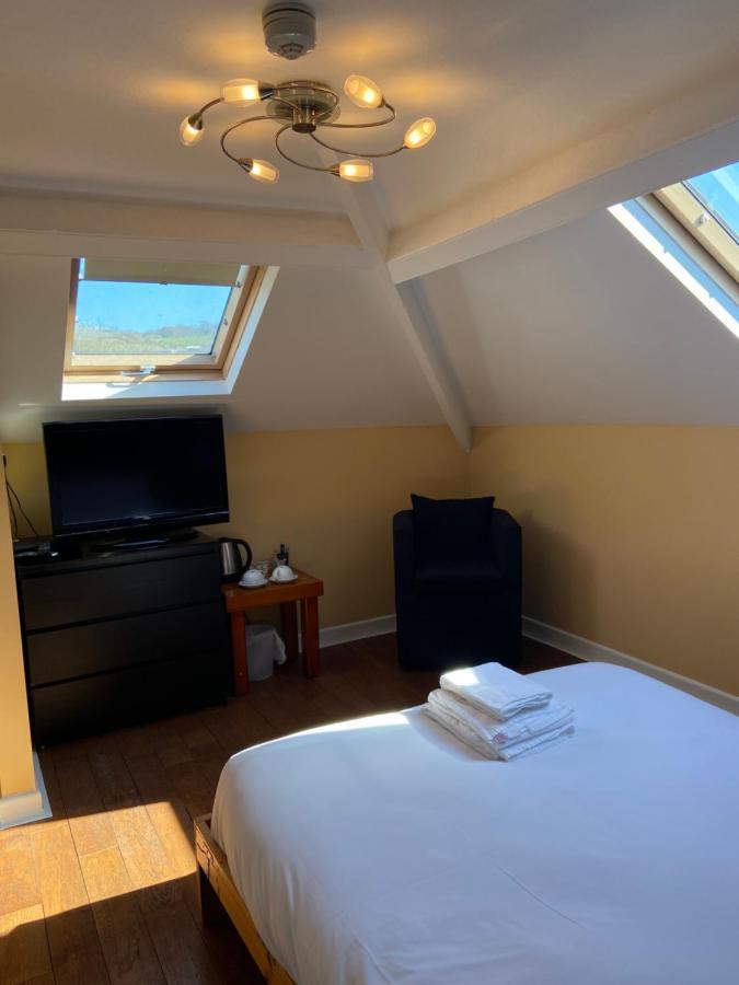 Halfway House Guest house 3*
